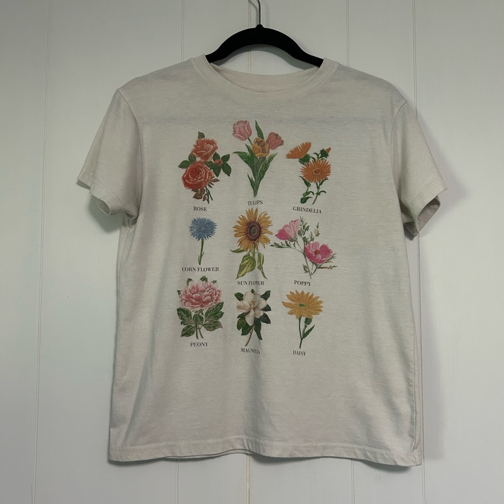 Fifth Sun Casual Graphic Floral Tee